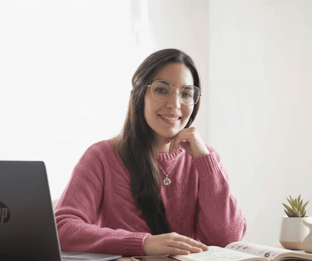 Jennifer, psicóloga online especializada en trabajar con mujeres